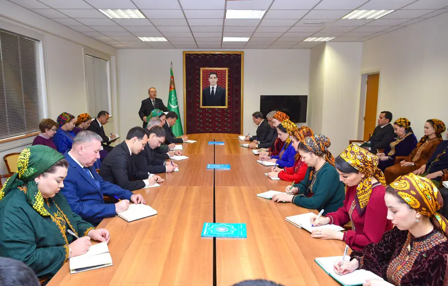 Türkmenistanda 2026-njy ýylda aspirantura we ordinatura kabul etmek boýunça ýerler tassyklanyldy